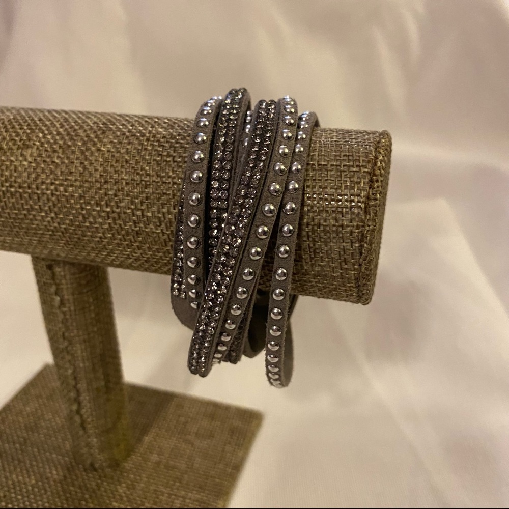 Premier Designs Trendy wrap bracelet / choker